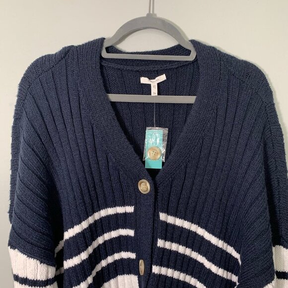 NEW Maurices blue white striped crop length big button detail knit sweater - Picture 4 of 10